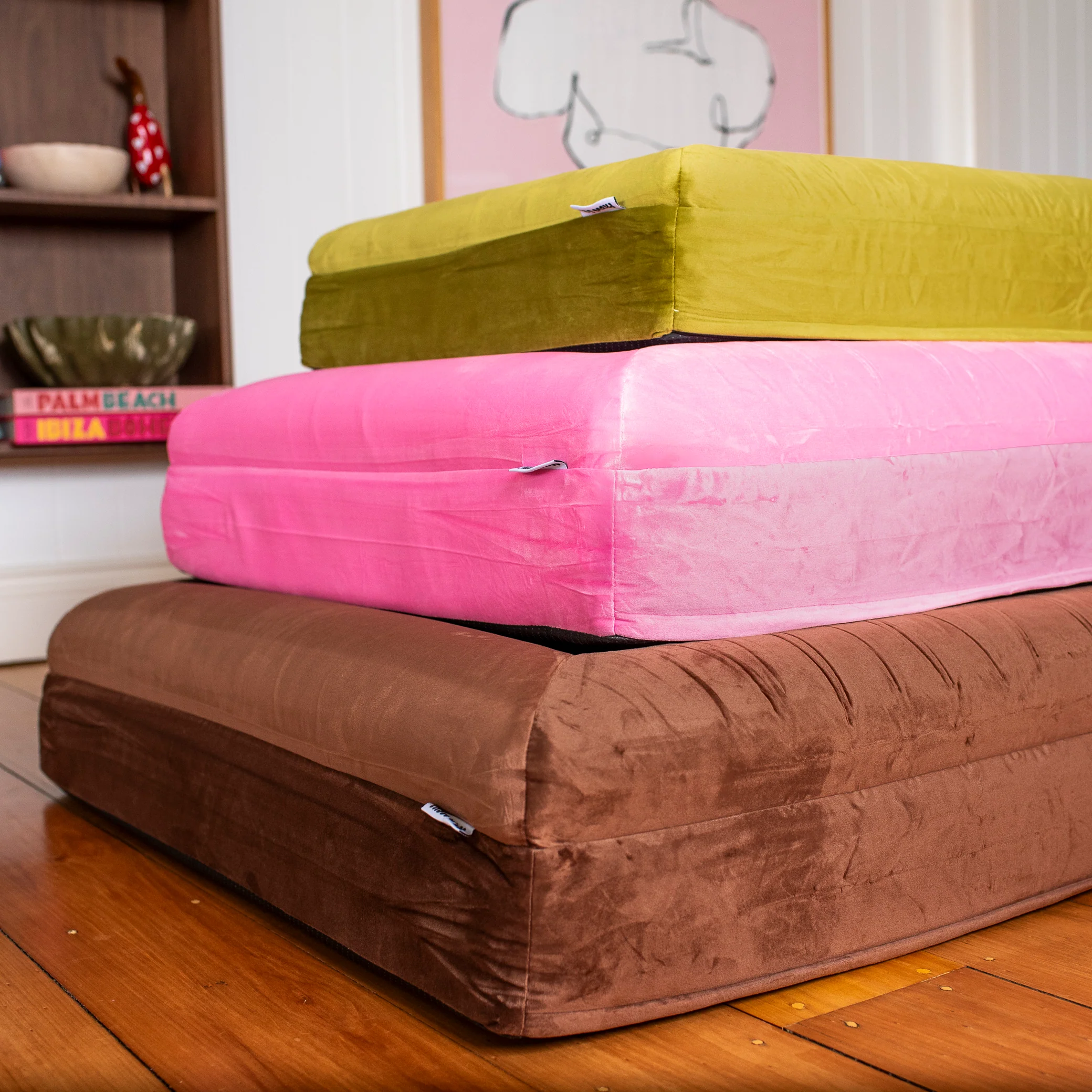 Orthopedic Memory Foam Velvet Dog Bed: Strawberries & Cream - Image 18